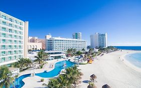 Krystal Cancun 4*